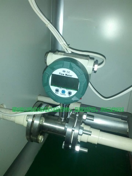 液體渦輪流量計(jì)，福建液體渦輪流量計(jì)品牌，廈門(mén)液體渦輪流量計(jì)，專(zhuān)門(mén)用來(lái)測(cè)量中低流速無(wú)雜質(zhì)的單一介質(zhì)，因其高精度和穩(wěn)定性，常用在配料加料過(guò)程中定量控制，融創(chuàng)與很多食品廠(chǎng)，化工清洗廠(chǎng)合作液體渦輪流量計(jì)用來(lái)測(cè)量純水流量