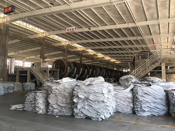 嶸創(chuàng)與大型皮革廠(chǎng)合作蒸汽流量計(jì)，計(jì)量院出具1.0級(jí)精度檢定證書(shū)，用來(lái)與熱電廠(chǎng)流量計(jì)進(jìn)行數(shù)據(jù)對(duì)比