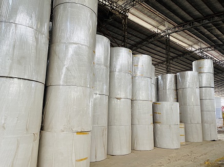 嶸創(chuàng)與紙板廠(chǎng)合作溫壓補(bǔ)償一體式蒸汽流量計(jì)，并由嶸創(chuàng)負(fù)責(zé)安裝